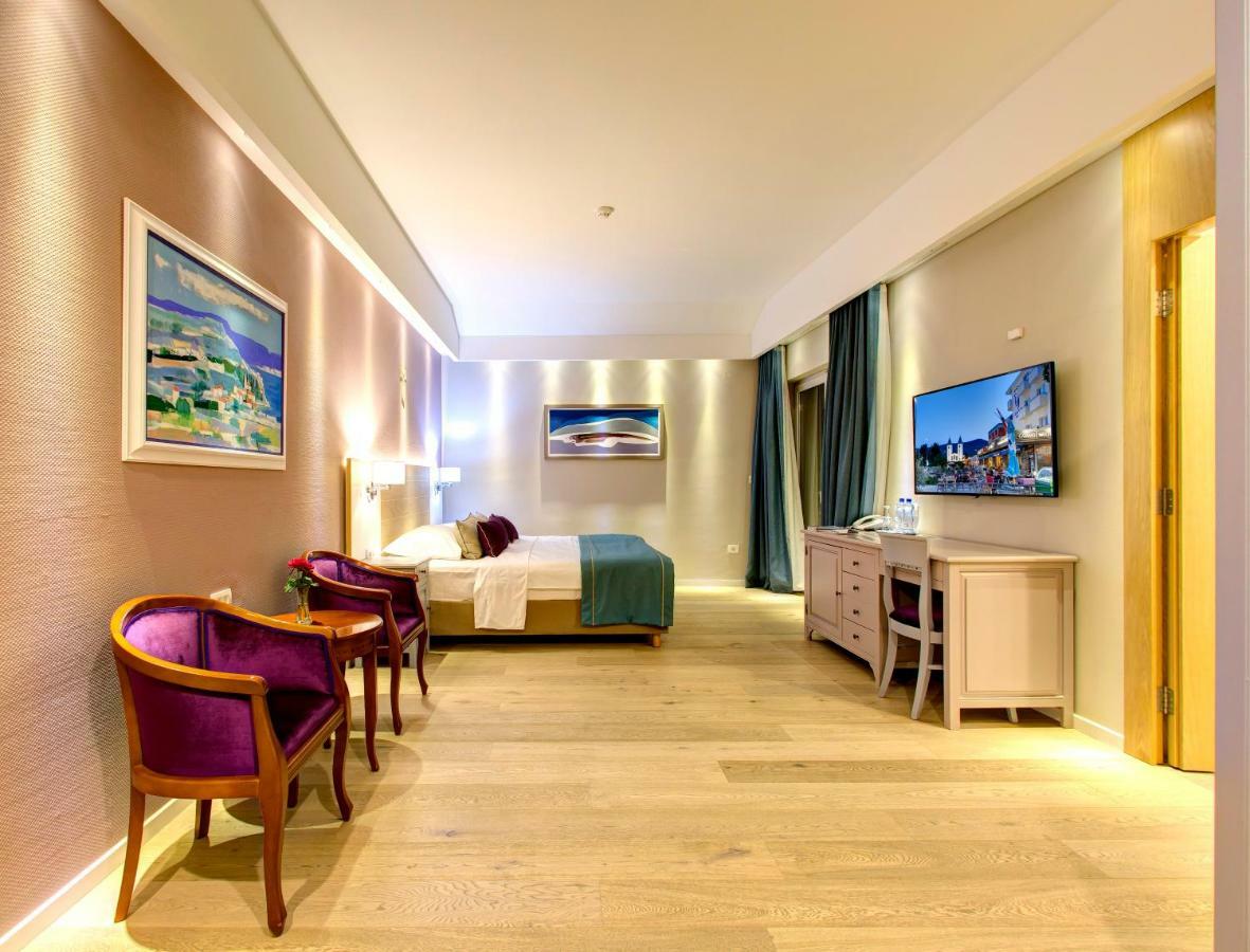 Regina Hotel 4*